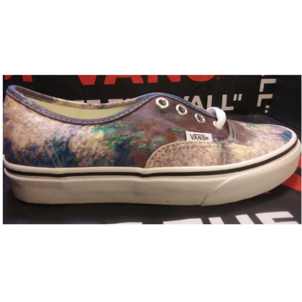 Vans Authentic MoMA Claude Monet Water Lilies Men's 4/Women's 5.5 VN0A2Z5I18H - Picture 2 of 12